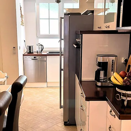 Stadt&strandnahes Mit Garten&bbq